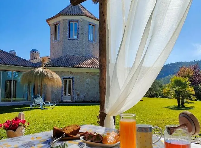 Feriegård Quinta Do Bamby *
